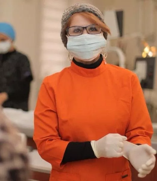 دندان: راهنمای کامل برای حفاظت و مراقبتهای کلیدی 5 دکتر فرزانه فرخ نژاد دندانپزشک زیبایی و ترمیمی